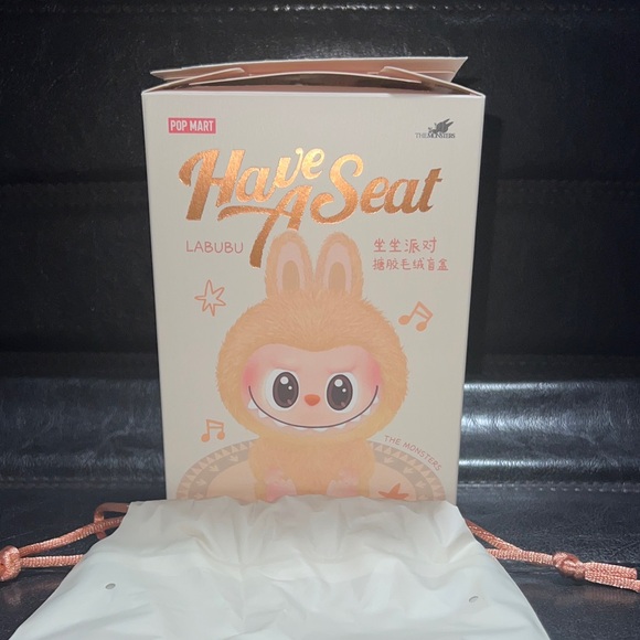BABA ~ AUTHENTIC HAVE A SEAT LABUBU ~ POPMART - Picture 4 of 5